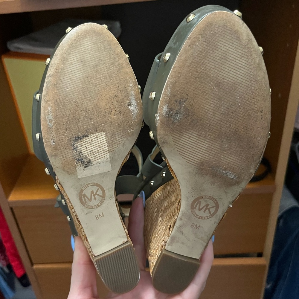 Michael Kors platform wedges - Picture 4 of 4